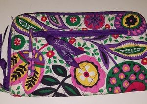 Pretty Vera Bradley Wristlet Wallet